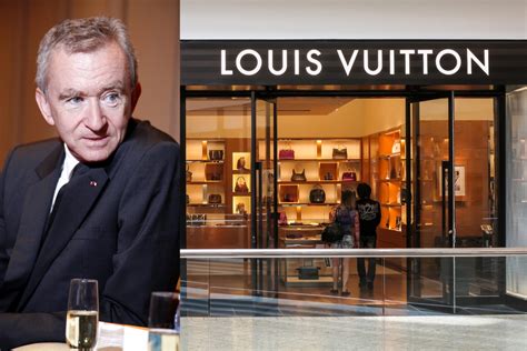 quien es el dueño de la marca louis vuitton|louis vuitton fundador.